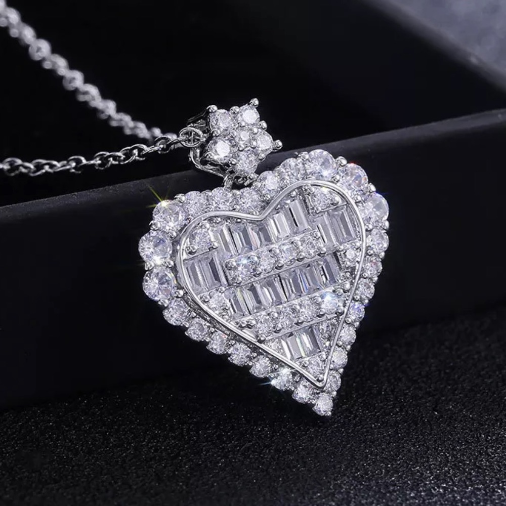 New Silver Pendant Heart Zircon Necklace